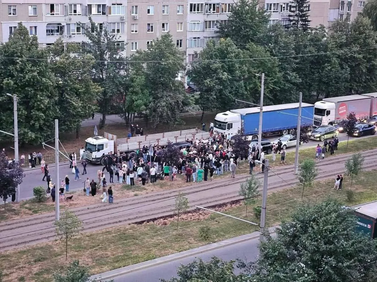 Напад на поліцейського у Львові під час інциденту на Сихові: розслідування й факти