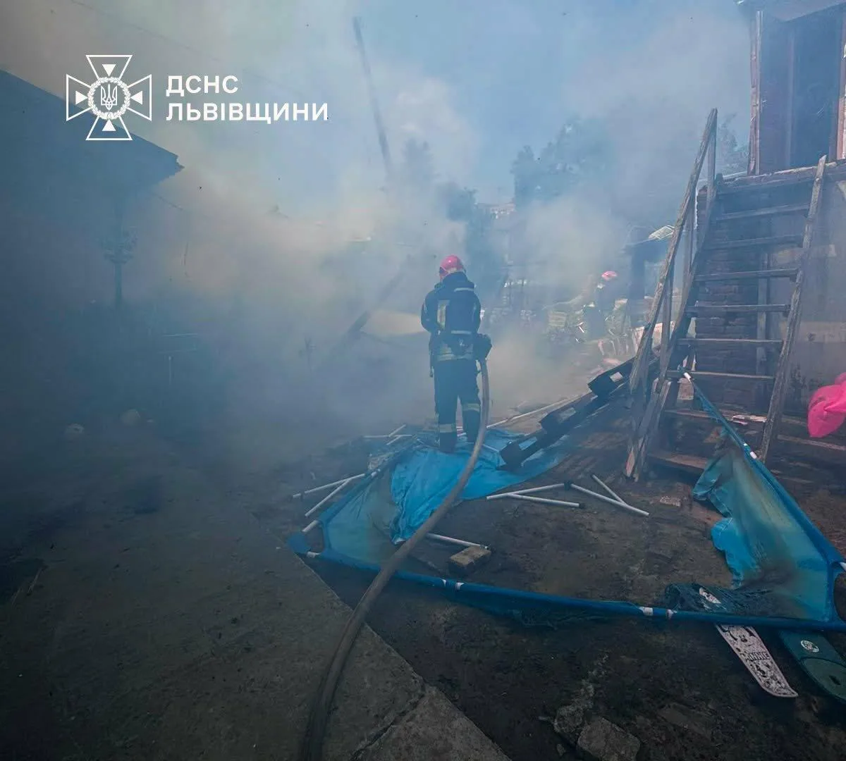 Пожежа господарської будівлі у Львові: як розпізнати небезпеку й захистити близьких